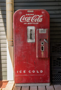 antique coca cola machine